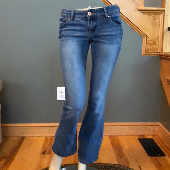 Maurices Jeans - Picture 2 of 9